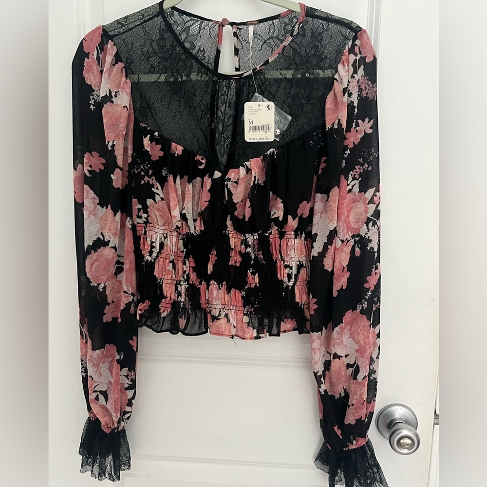 Free People size medium long sleeve Lace blouse brand new with tag